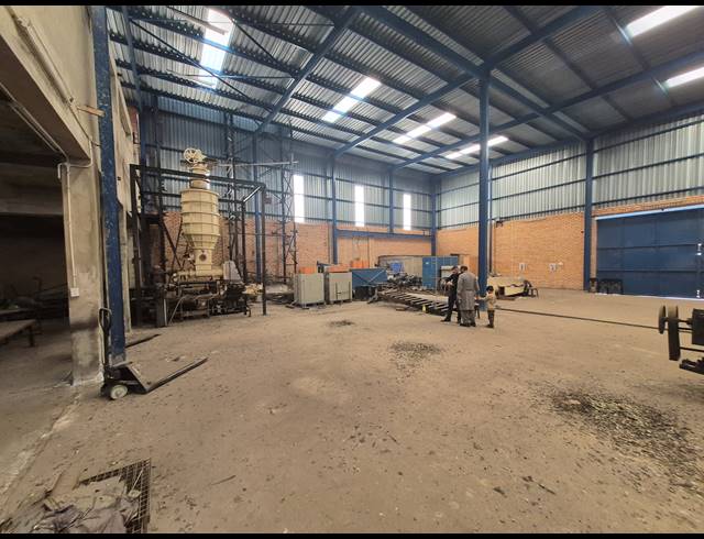 1,200M² WAREHOUSE FOR SALE IN DENVER